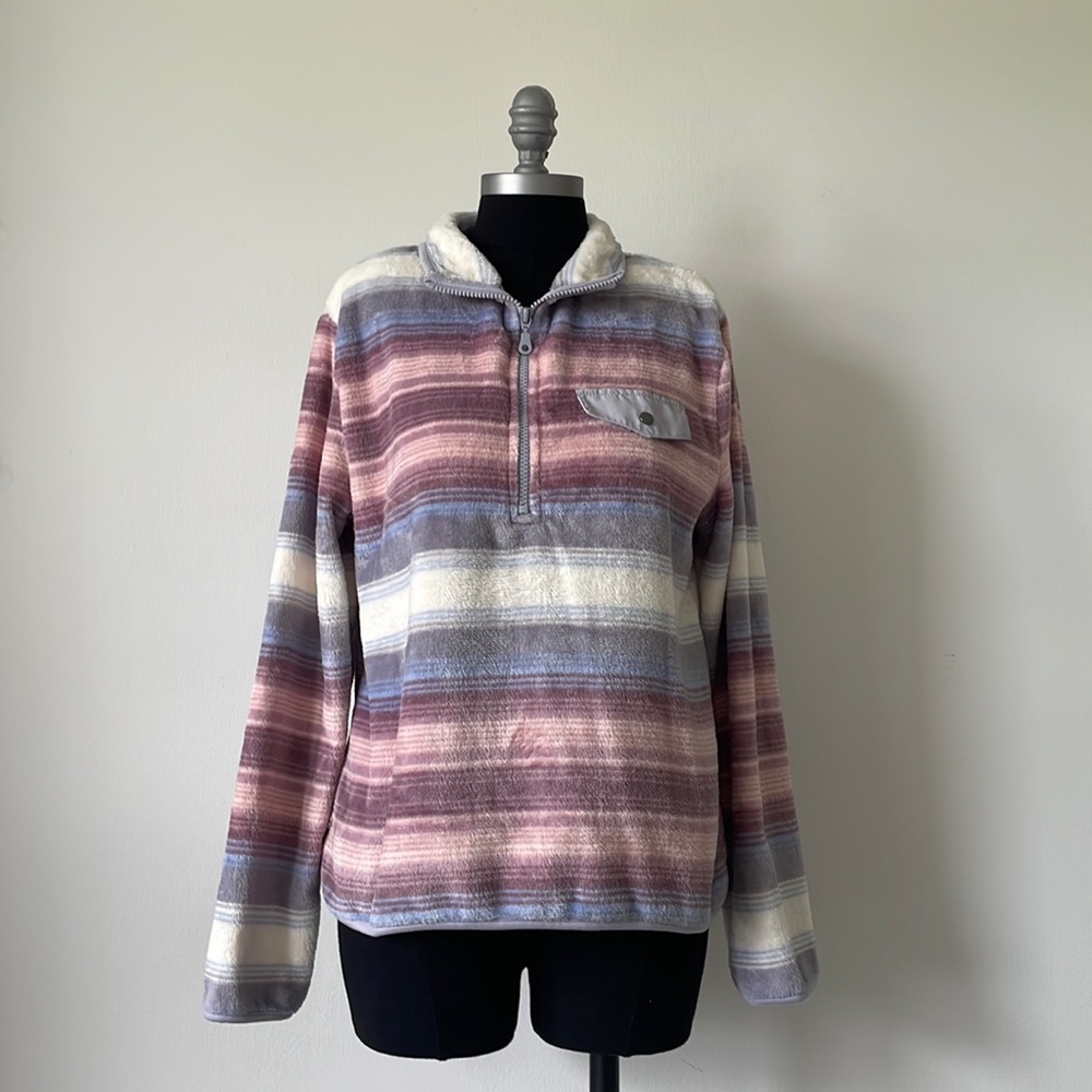 Super Soft Fleece Long Sleeved Half Zip Pullover, Large - Never Worn